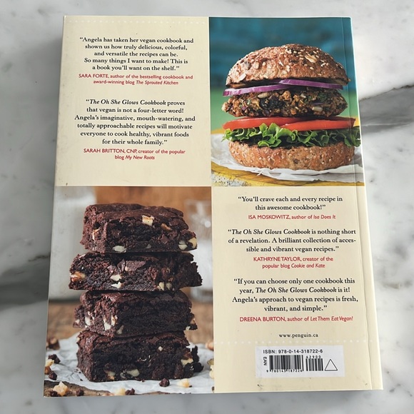 ANGELA LIDDON The Oh She Glows Cookbook - Picture 3 of 3